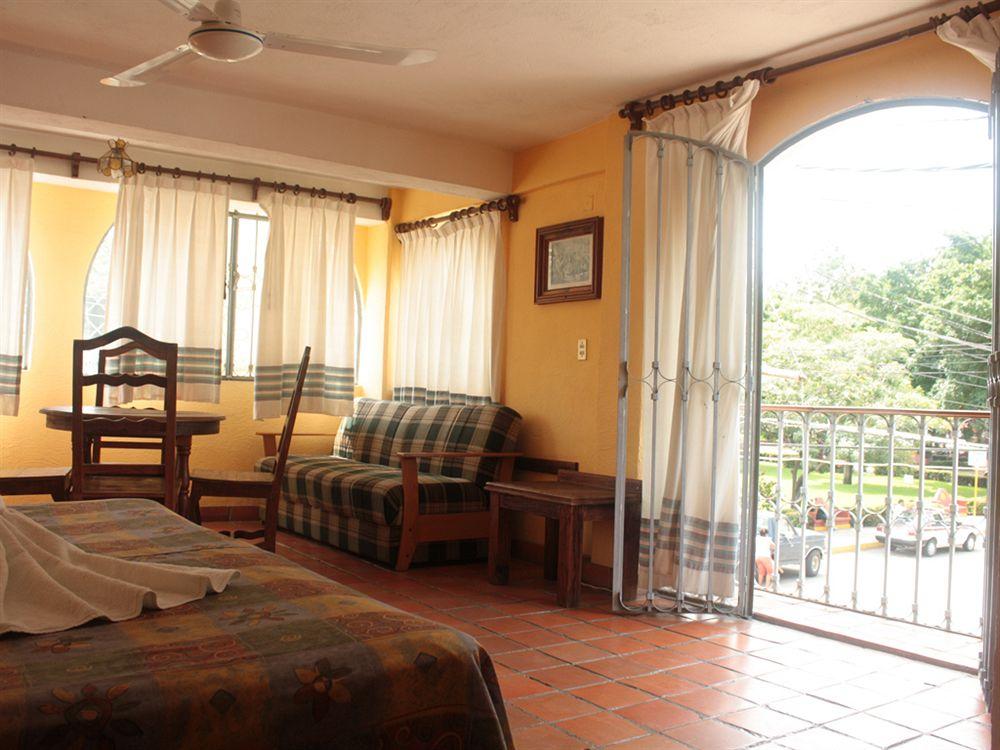 Casa Shaguiba Hotel Crucecita  Buitenkant foto