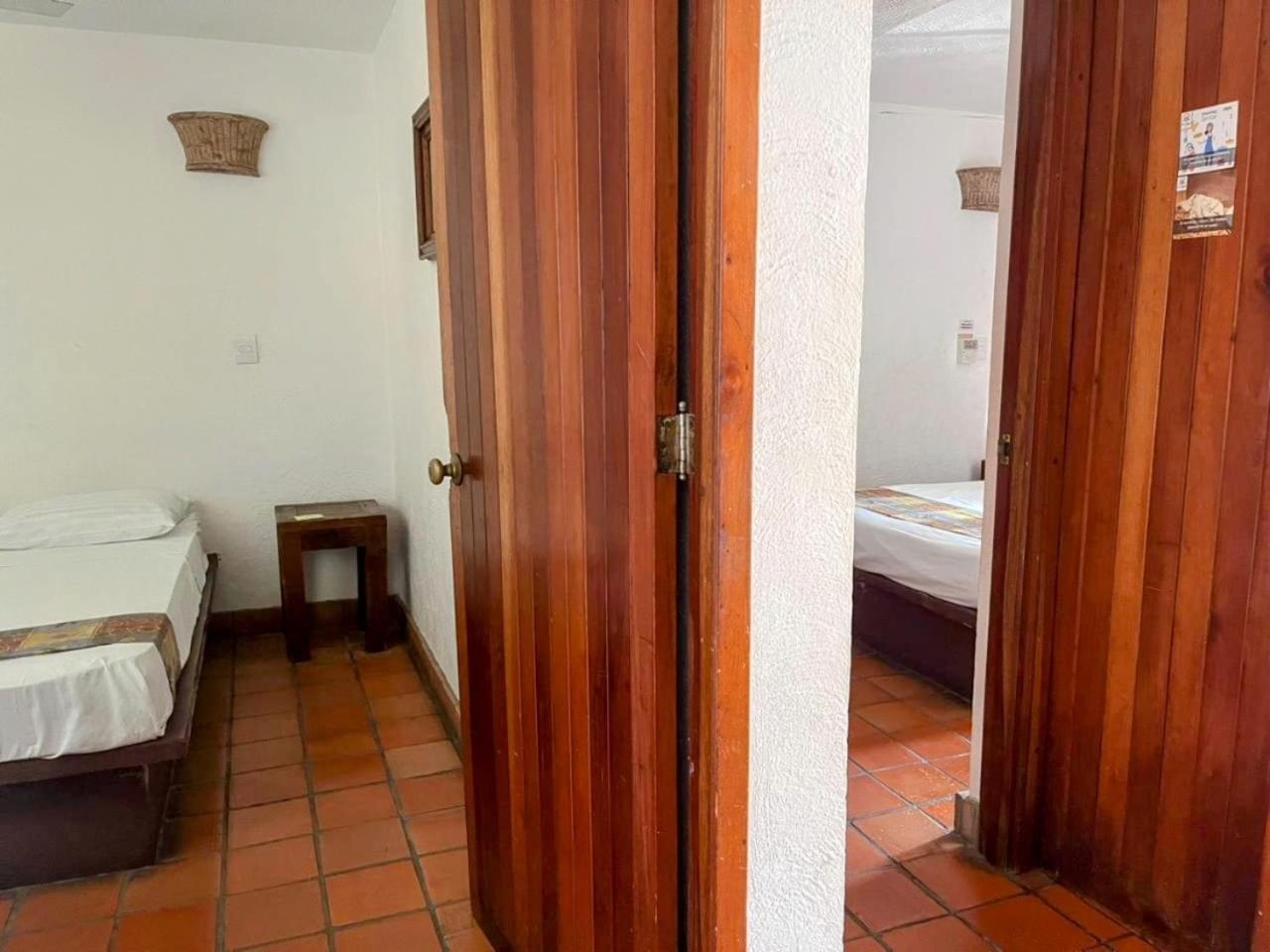 Casa Shaguiba Hotel Crucecita  Buitenkant foto