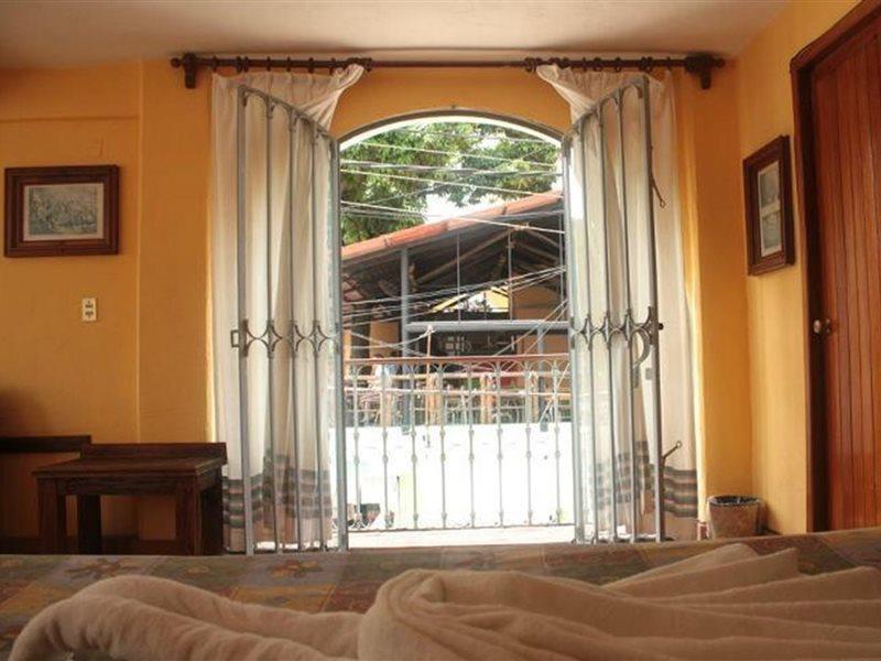 Casa Shaguiba Hotel Crucecita  Buitenkant foto