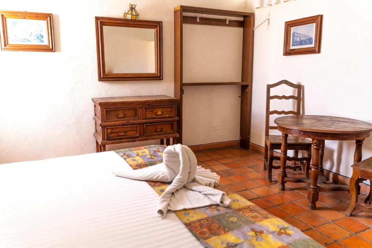 Casa Shaguiba Hotel Crucecita  Buitenkant foto